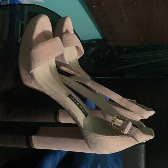 Pink High heels - Picture 2 of 2